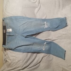 Womens Destructed Jeans